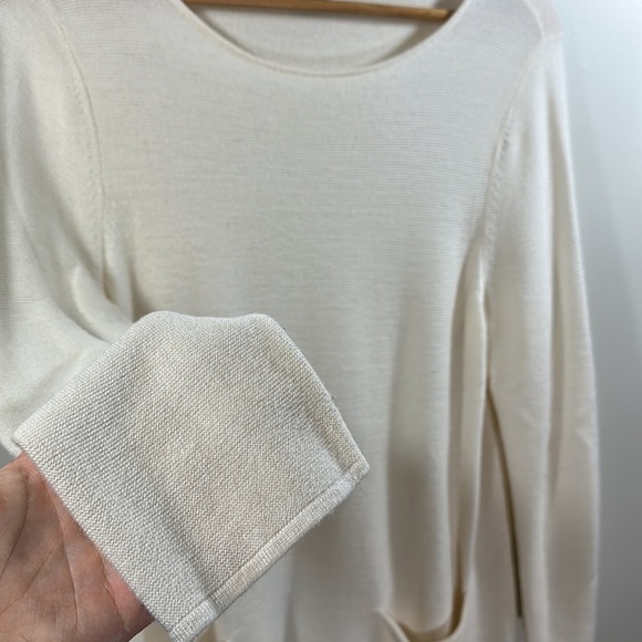 Ann Taylor Loft Large Knit Sweater Cream with pockets Long Sleeve scoop neck - Picture 4 of 6